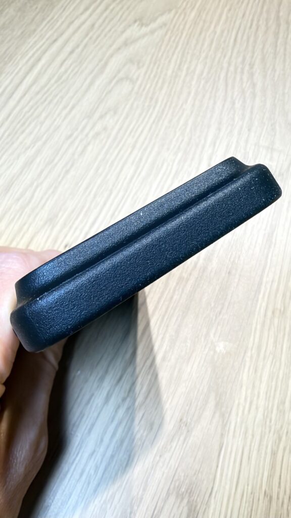 iphone-case-top-edge-01